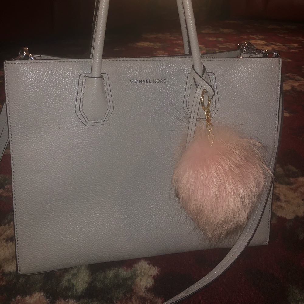 Grey Michael kors handbag - Picture 1 of 5